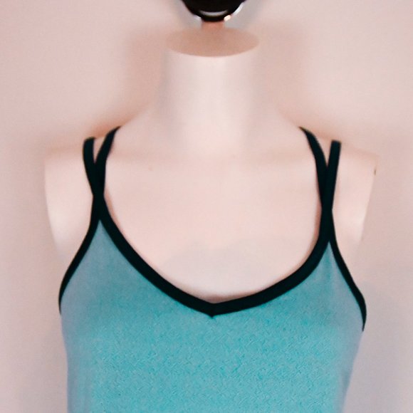 BOGO Under Armor Strappy Low Back Performance Tank - Picture 4 of 5